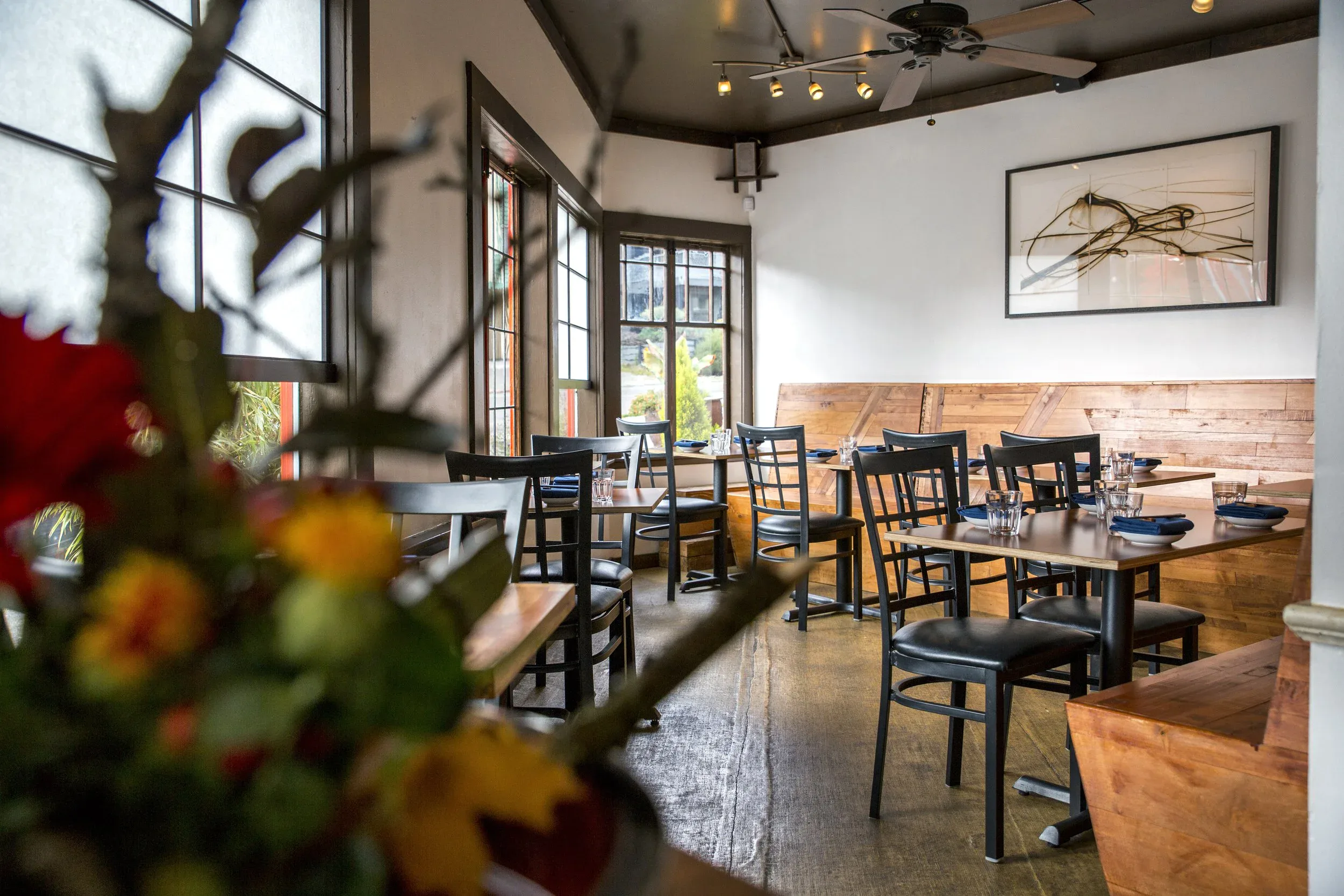 The dining room at Kamonegi (Fremont)